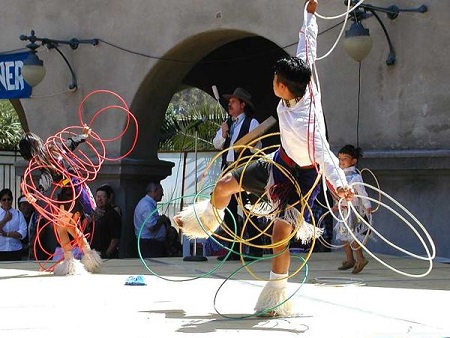 AH 18 LHU Hoop Dance